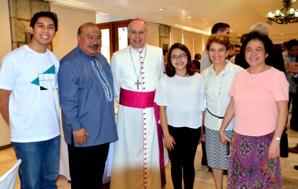 Focolare members with the new Apostolic Nuncio to the Philippines, Italian Archbishop Gabriele Giordano Caccia